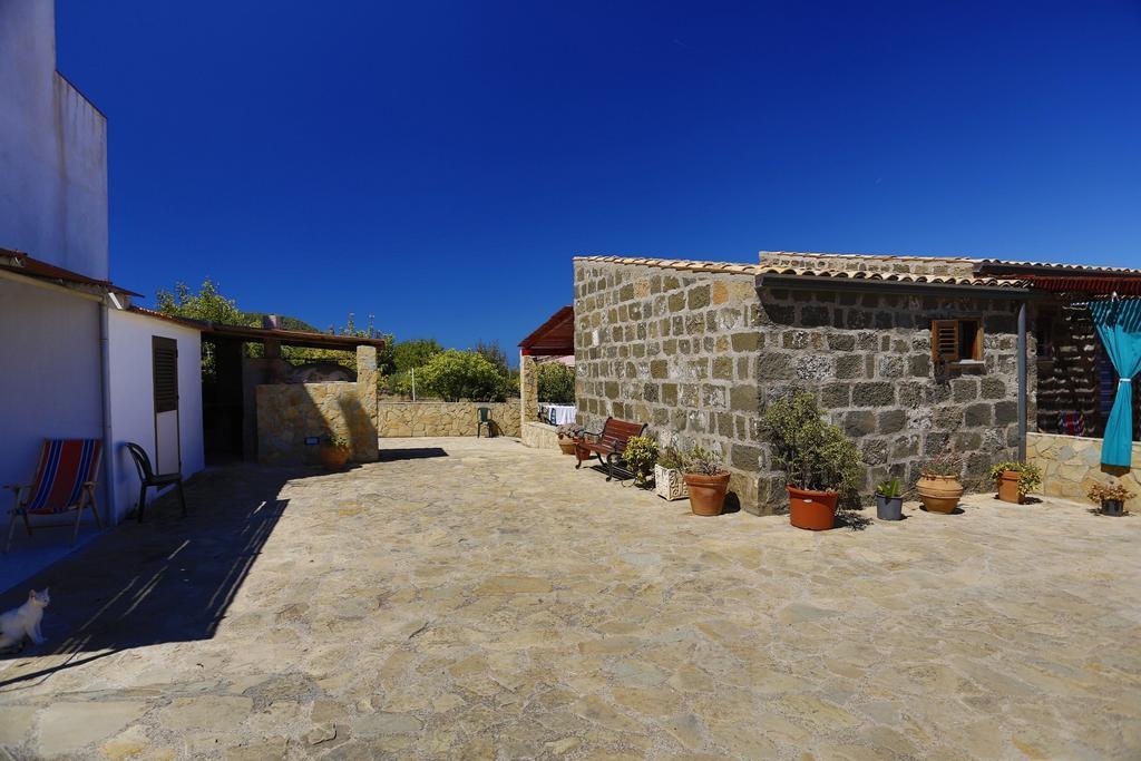Case Vacanze La Cernia Bruna Isola di Ustica Εξωτερικό φωτογραφία