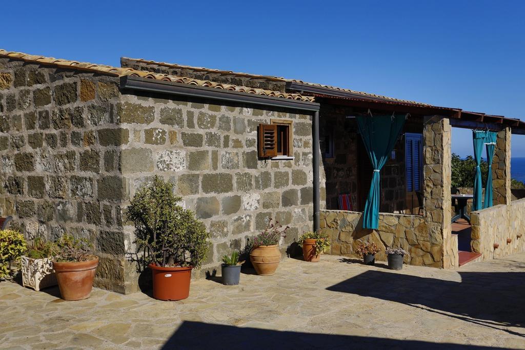Case Vacanze La Cernia Bruna Isola di Ustica Εξωτερικό φωτογραφία
